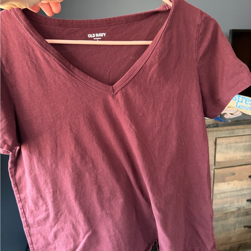 Old Navy Women's V-Neck Burgundy Crop Top
